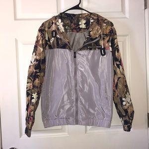Zip up wind breaker